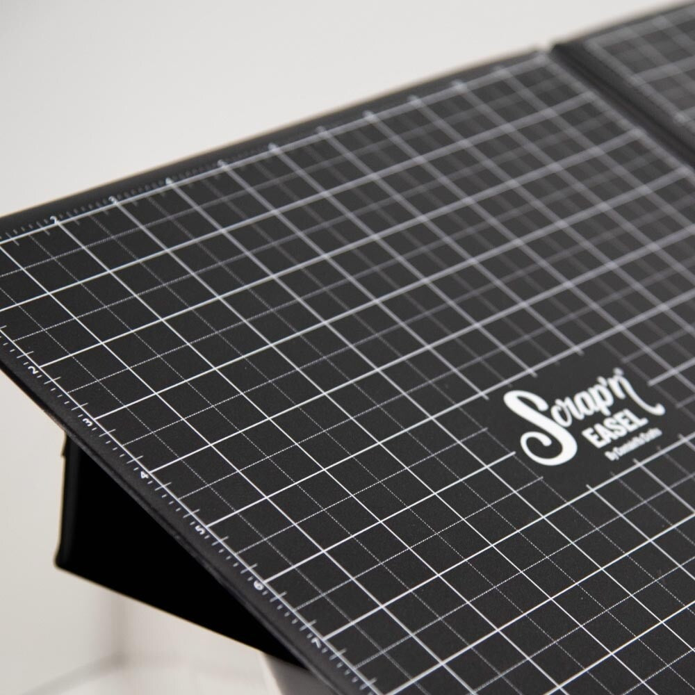 Scrap'N Easel *PICKUP ONLY*